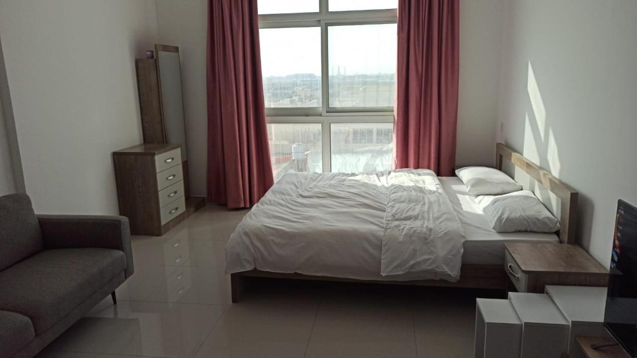 Cozy Rooms And Small Partitions For Men Guests In Dubaj Zewnętrze zdjęcie