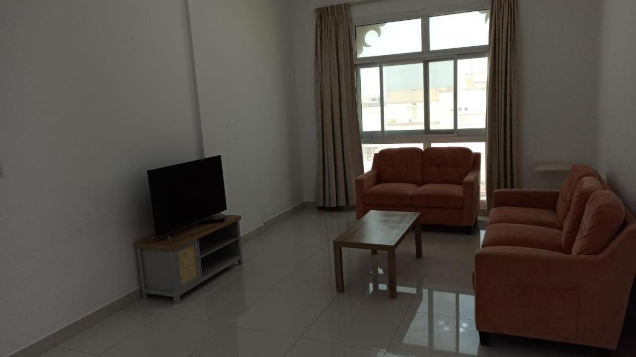 Cozy Rooms And Small Partitions For Men Guests In Dubaj Zewnętrze zdjęcie