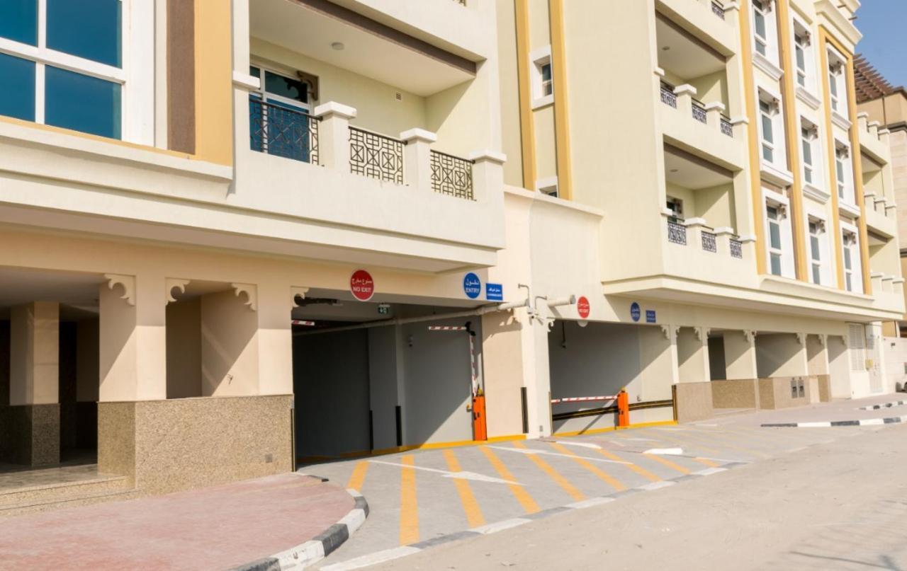 Cozy Rooms And Small Partitions For Men Guests In Dubaj Zewnętrze zdjęcie