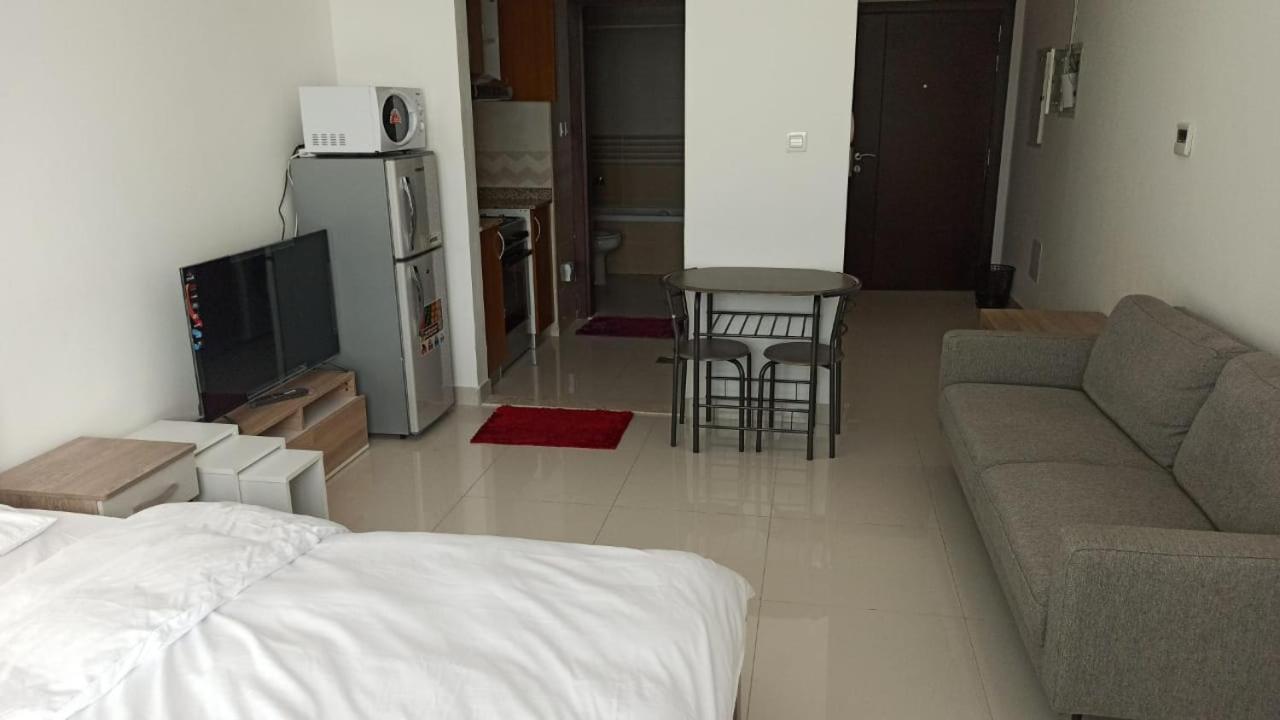 Cozy Rooms And Small Partitions For Men Guests In Dubaj Zewnętrze zdjęcie