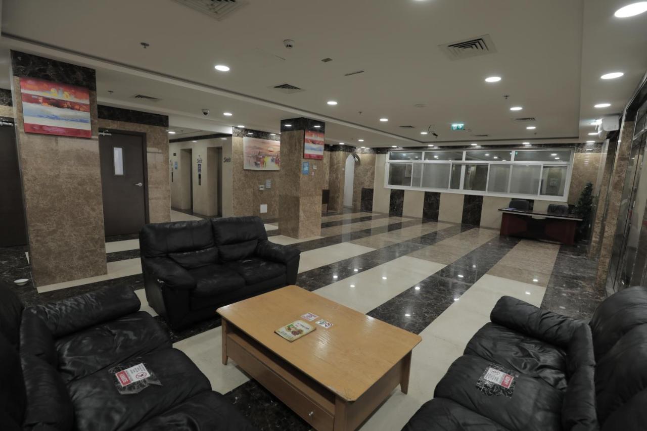 Cozy Rooms And Small Partitions For Men Guests In Dubaj Zewnętrze zdjęcie