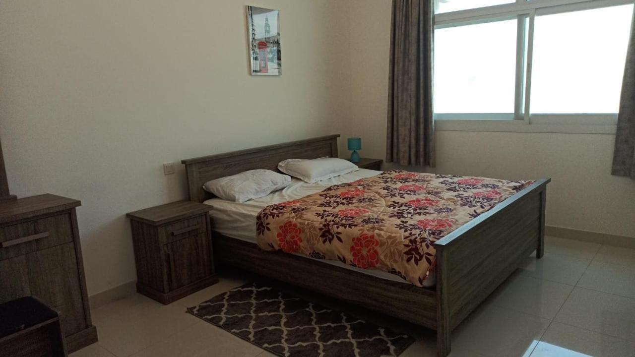 Cozy Rooms And Small Partitions For Men Guests In Dubaj Zewnętrze zdjęcie