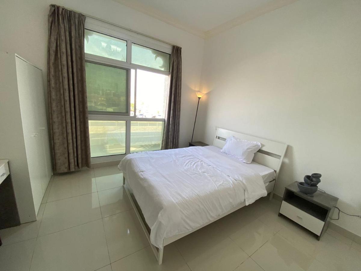 Cozy Rooms And Small Partitions For Men Guests In Dubaj Zewnętrze zdjęcie