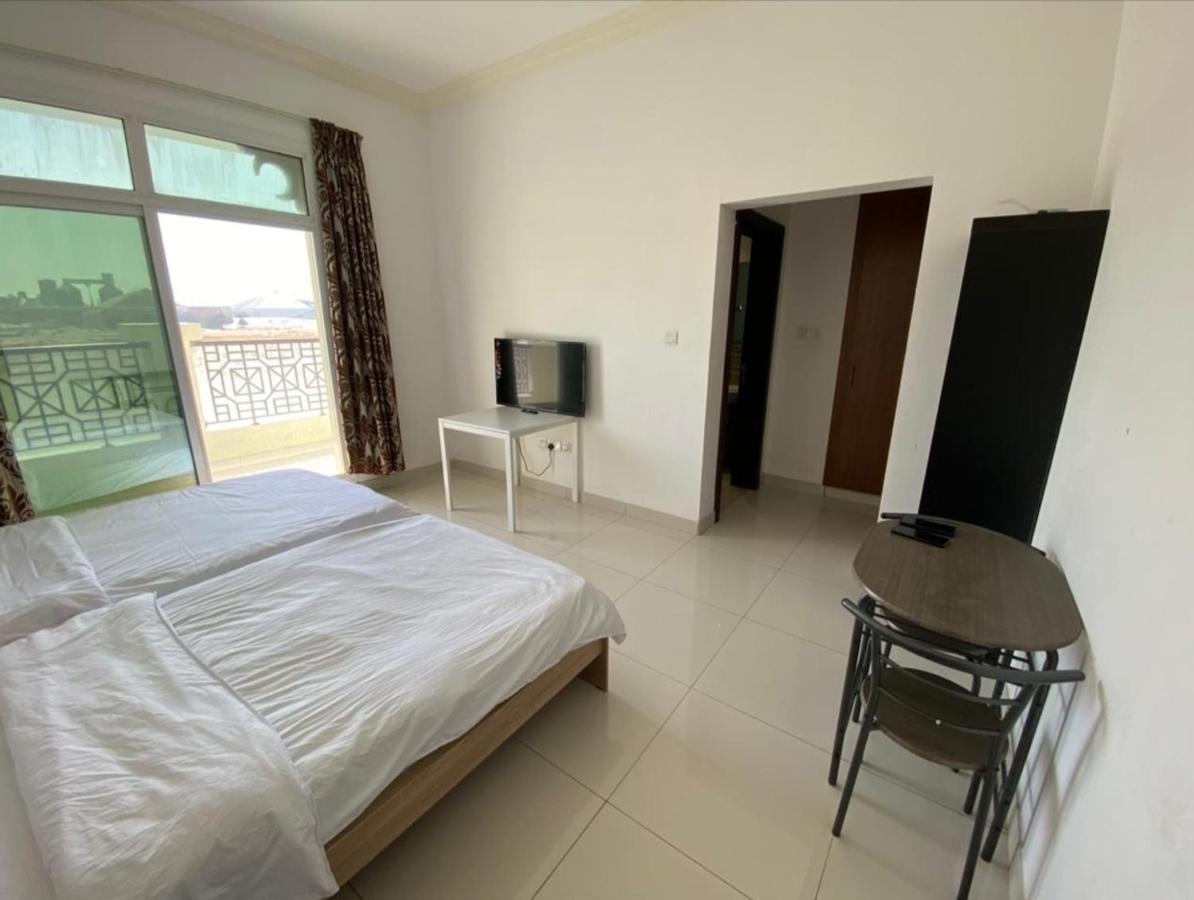 Cozy Rooms And Small Partitions For Men Guests In Dubaj Zewnętrze zdjęcie